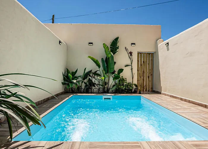 Casa Dorca, 2